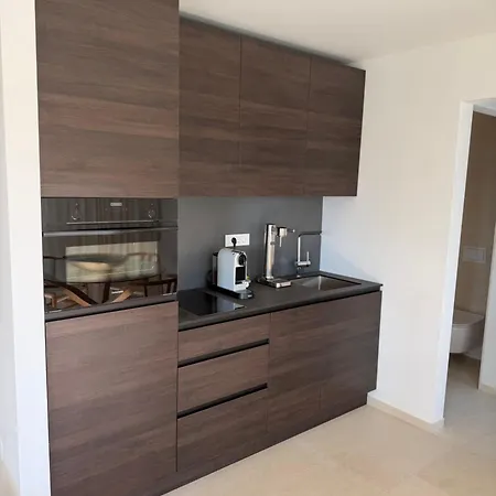 Capula - Modern With Sea View And Parking, Marusici Apartmán *