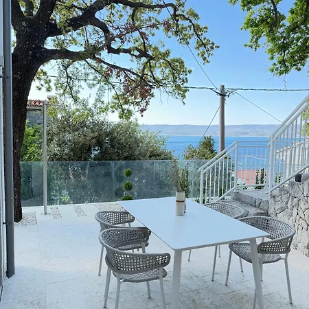 Capula - Modern With Sea View And Parking, Marusici Apartmán *